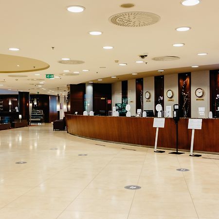 Crowne Plaza Bratislava By Ihg Hotel Ngoại thất bức ảnh